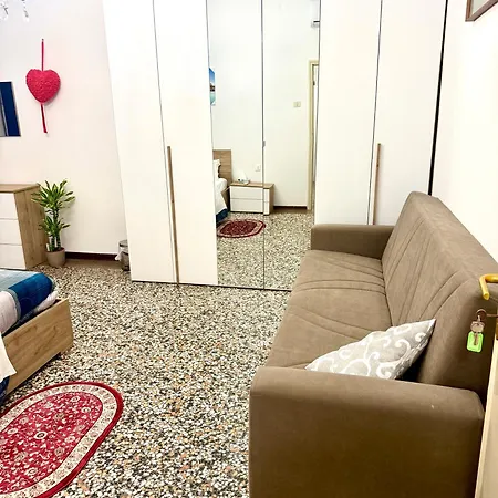 Venice Train Station דירה