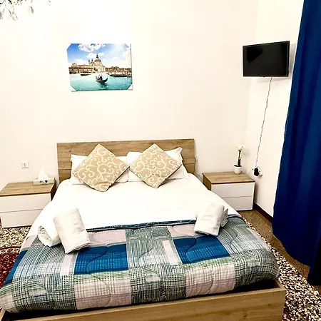 Venice Train Station Apartment